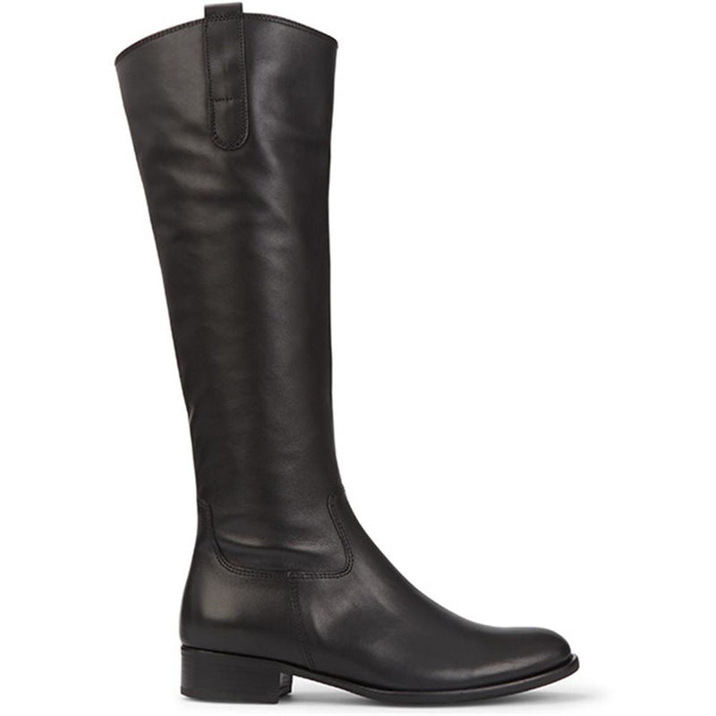 Knee high black hot sale leather boots slim calf